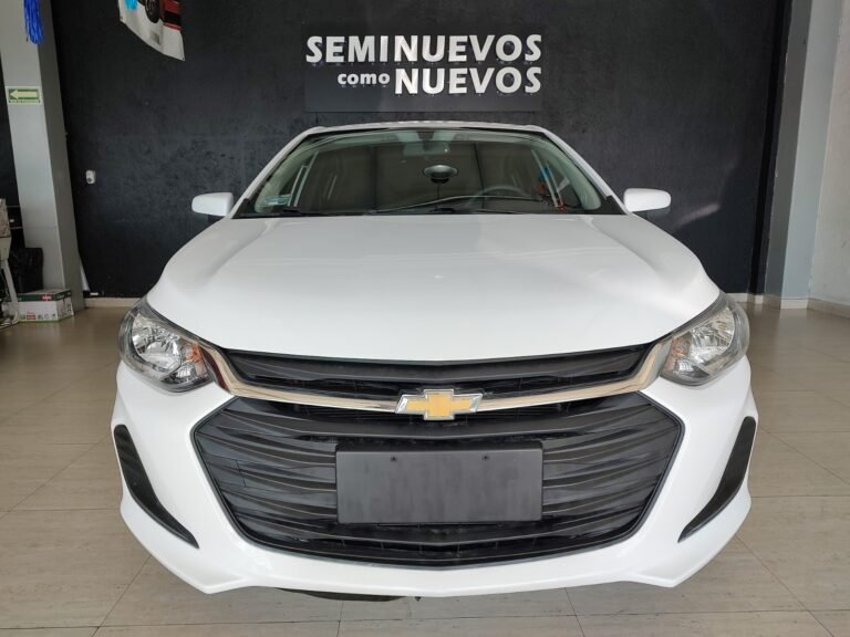 Chevrolet onix Blanco 2023 (2)