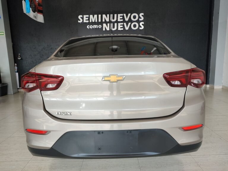 Chevrolet onix Dorado 2023 (4)