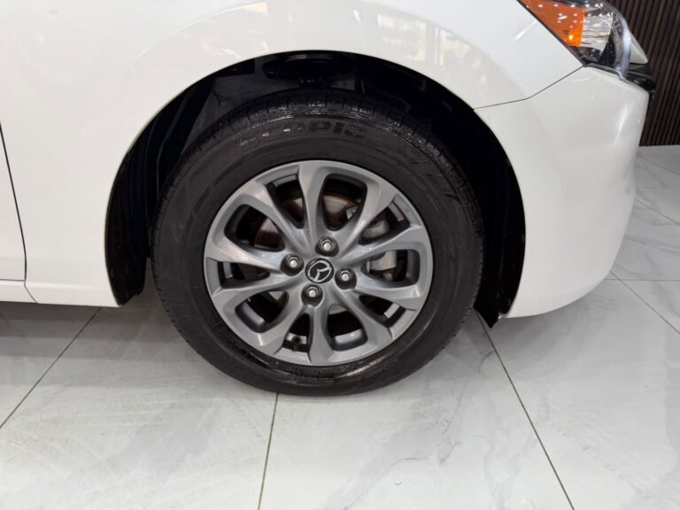 MAZDA 2 2025 (17)