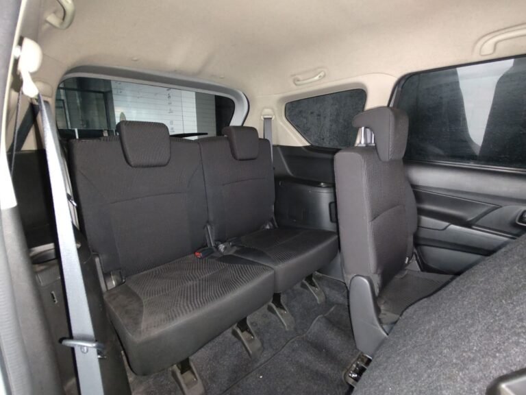 SUZUKI ERTIGA 2020 (9)