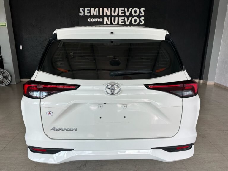 Toyota AVANZA 2024 (8)