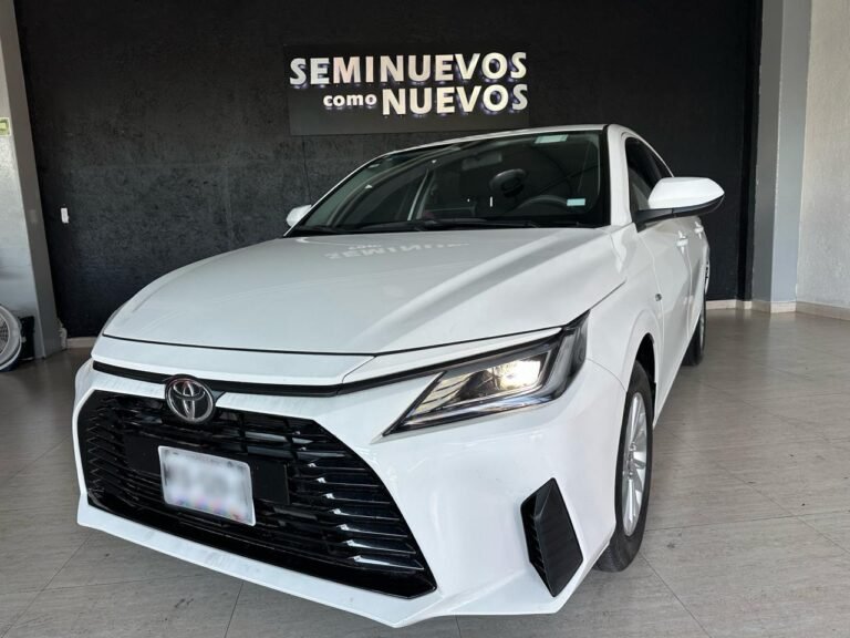 Toyota yaris 2024 (1)