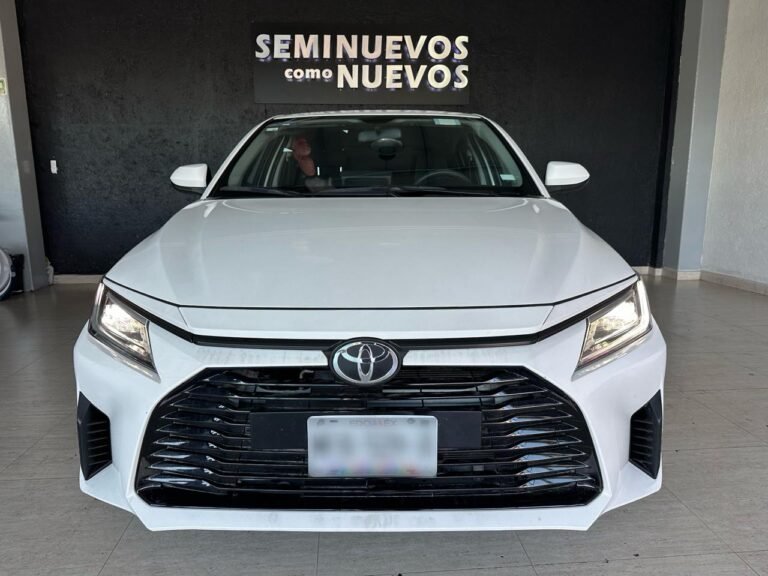 Toyota yaris 2024 (3)