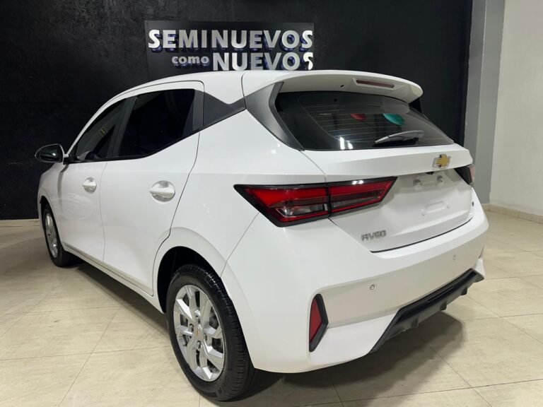 Chevrolet Aveo LT 2025 (2)
