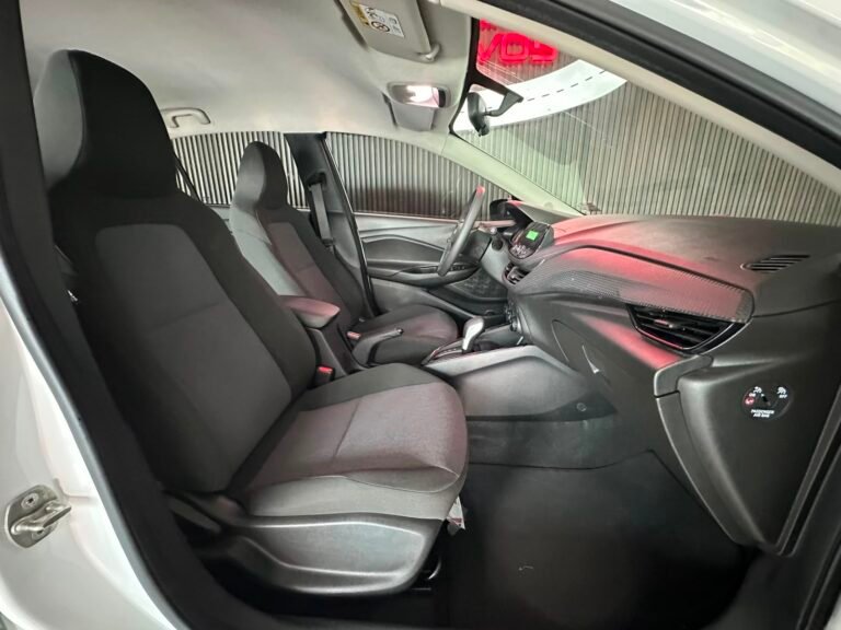 Chevrolet ONIX 2025 (7)