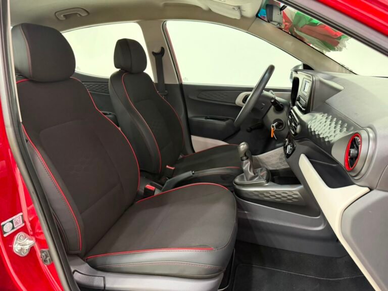 Hyundai GRAND I10 2025 (18)